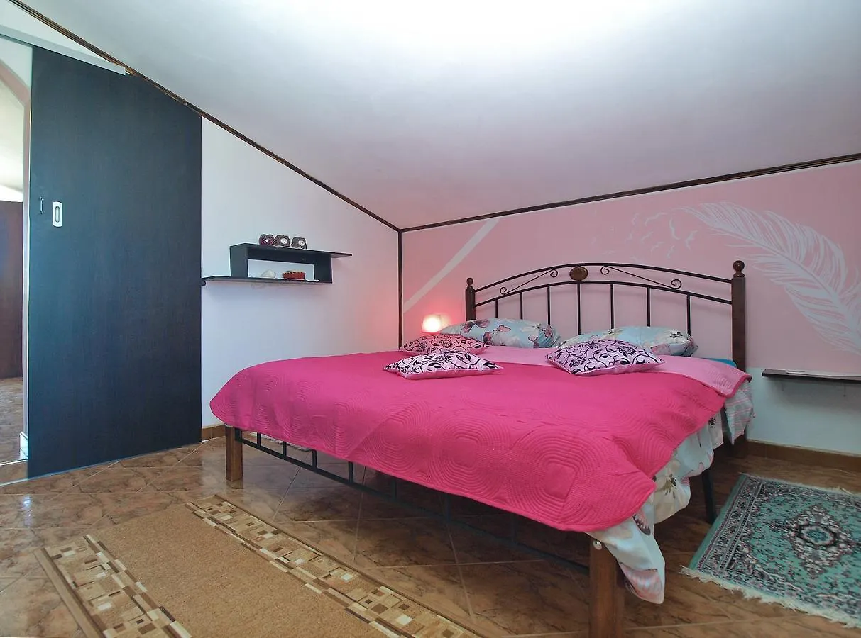 Apartment Suzana 1608 Pula Croatia