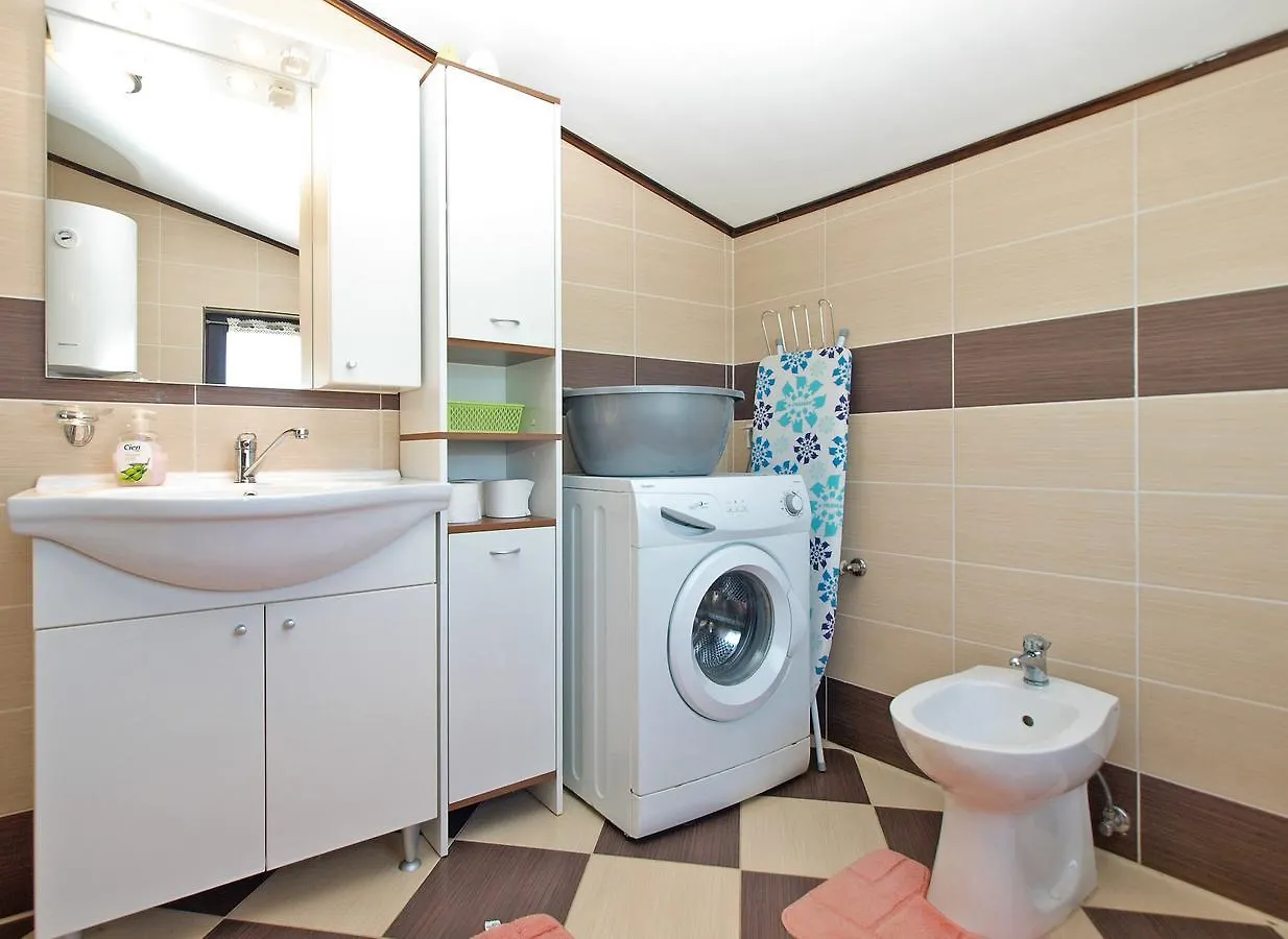 Apartment Suzana 1608 Pula Croatia