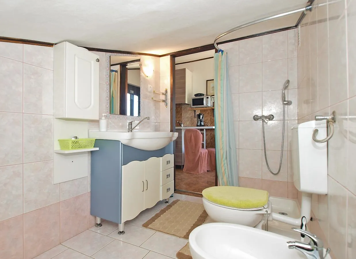 Apartment Suzana 1608 Pola
