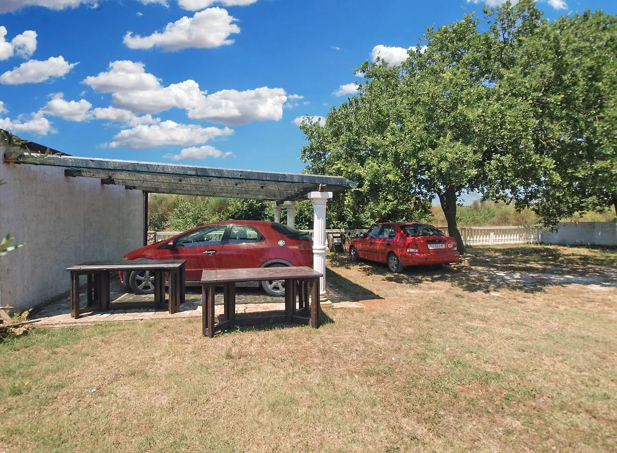 Apartment Suzana 1608 Pola 0*,